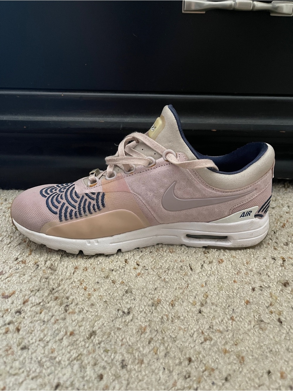 Nike Women’s Blush Pink and Navy Air Sneaker